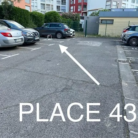 T2 40m2 A Deux Pas Centre Port Apartment